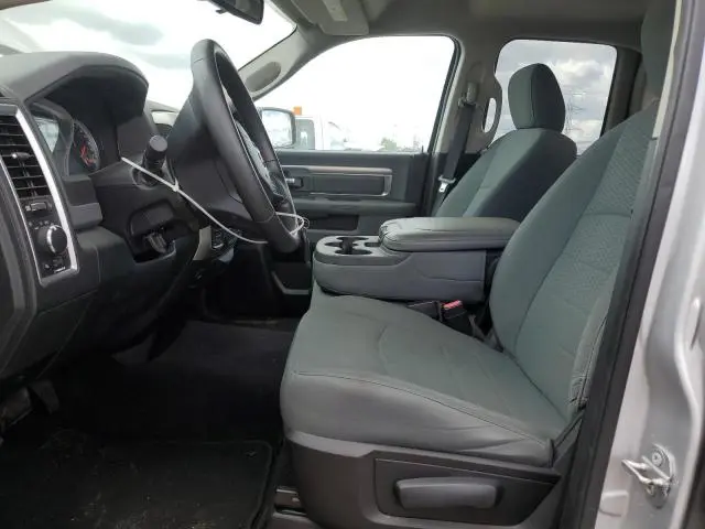 2016 RAM 1500 SLT  