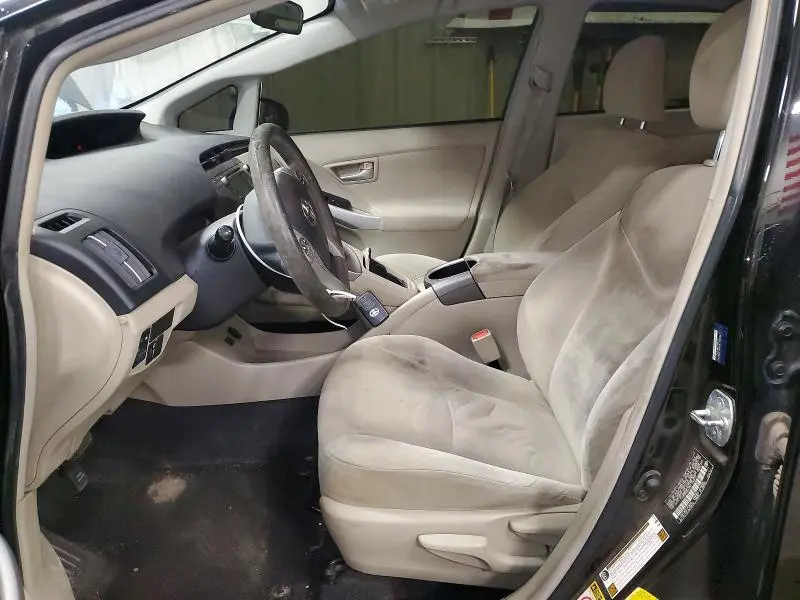 2014 TOYOTA PRIUS THREE  