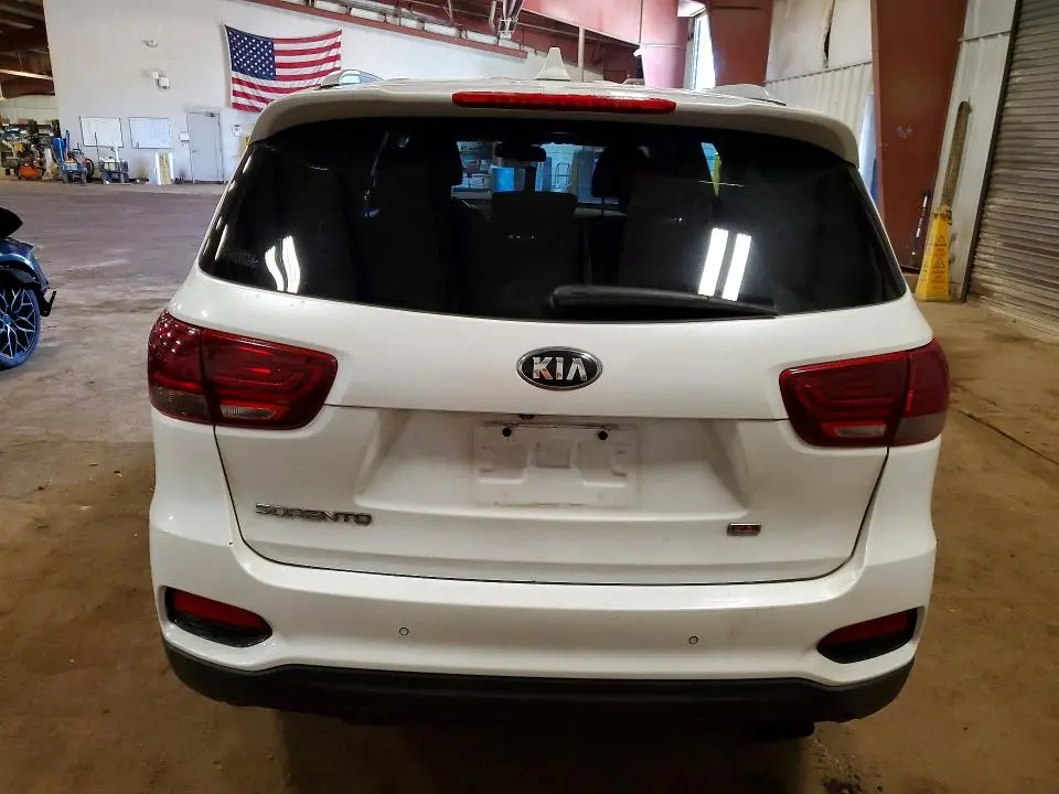 2019 KIA SORENTO LX  