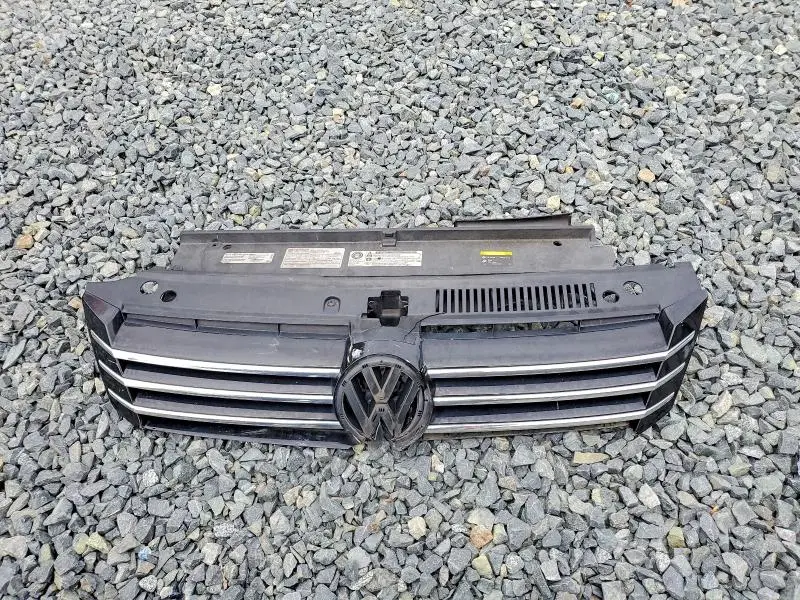 2015 VOLKSWAGEN PASSAT S  