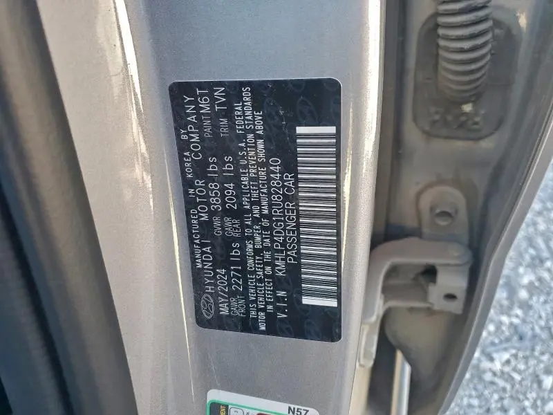 2024 HYUNDAI ELANTRA LIMITED  