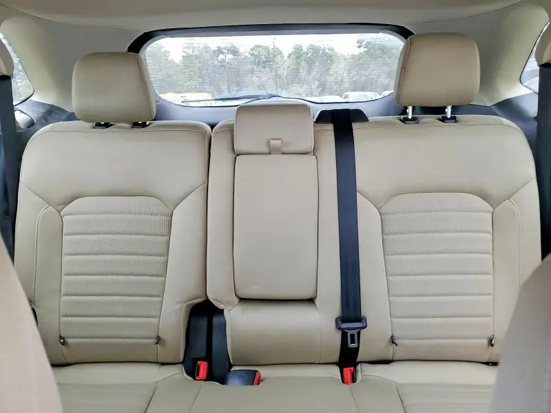 2021 FORD EDGE SE  