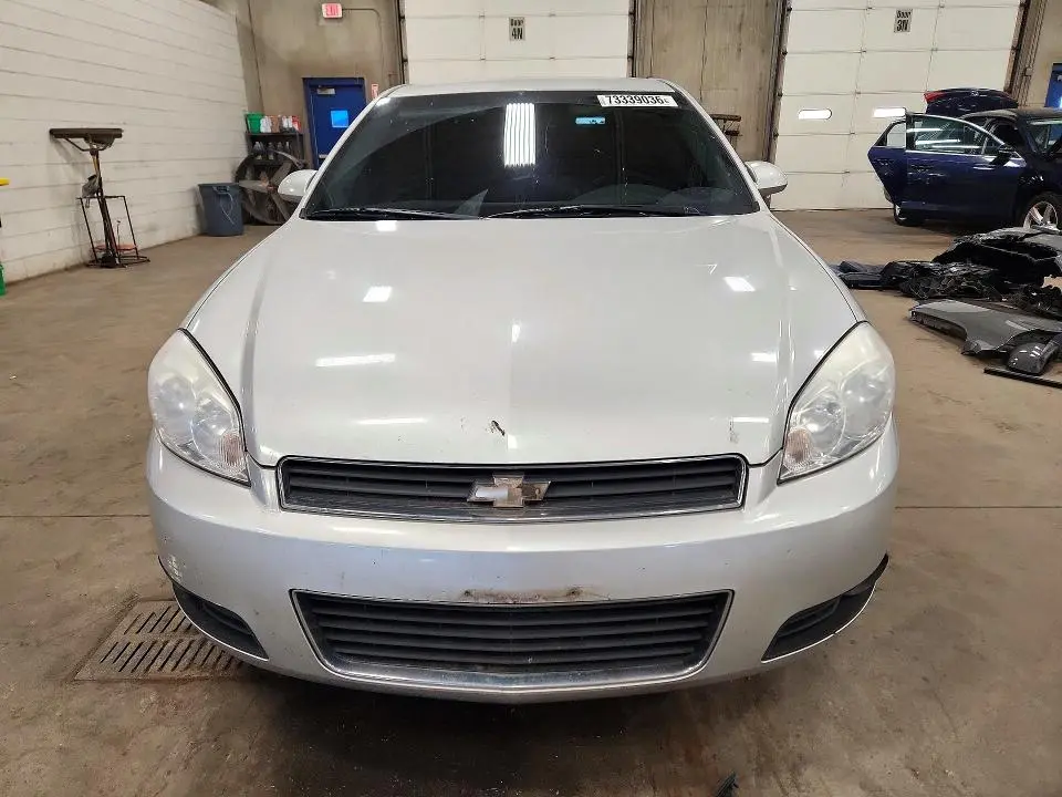2011 CHEVROLET IMPALA LT  