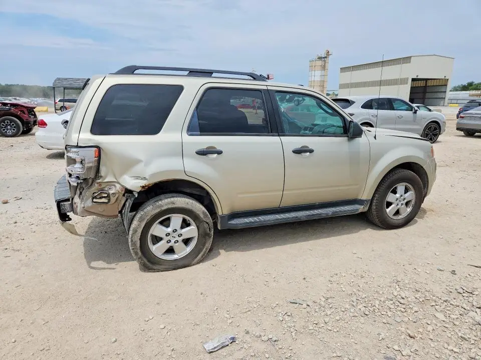 2012 FORD ESCAPE XLT  