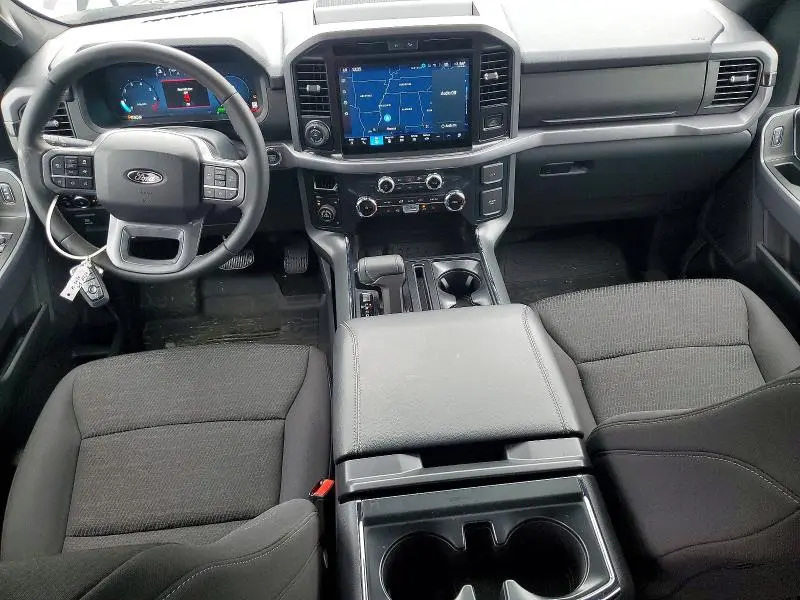 2025 FORD F150 XLT  