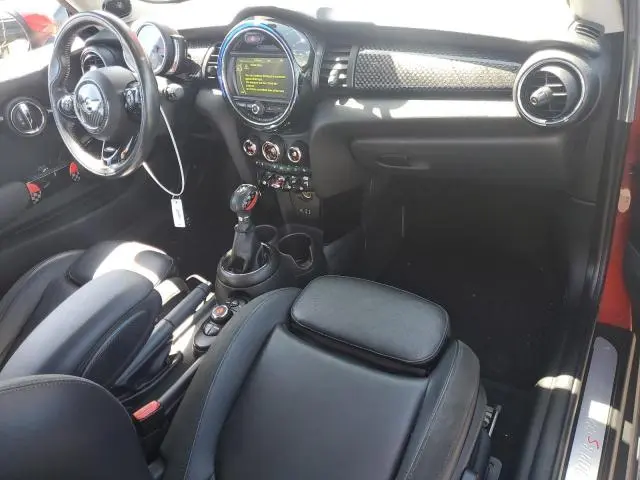2018 MINI COOPER S  