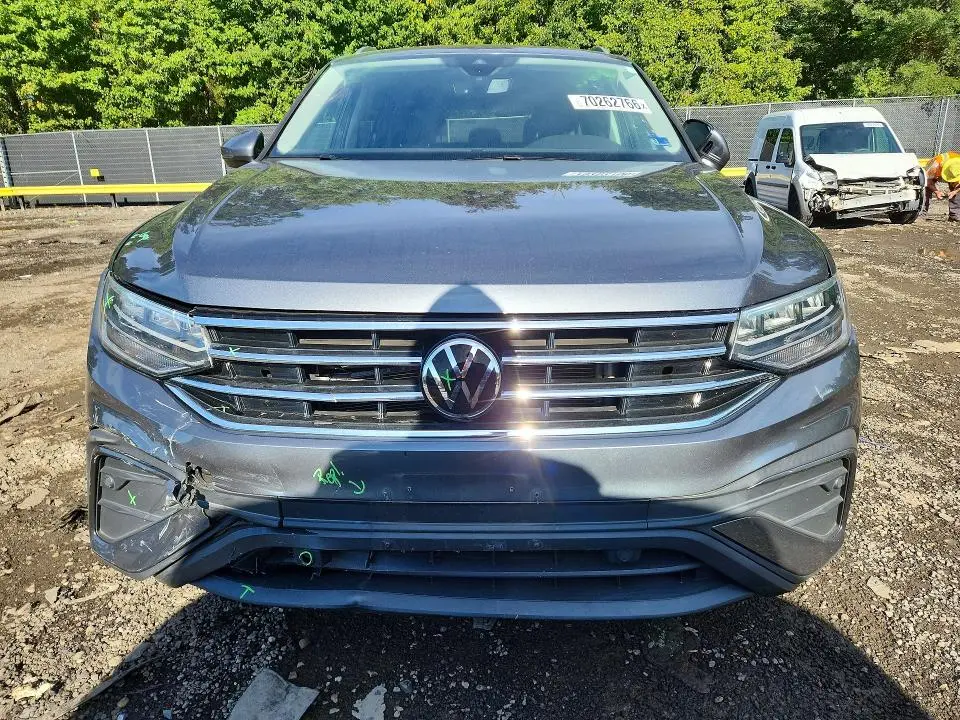 2023 VOLKSWAGEN TIGUAN SE  