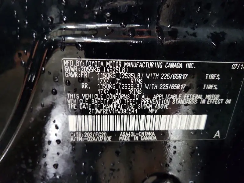 2017 TOYOTA RAV4 XLE  