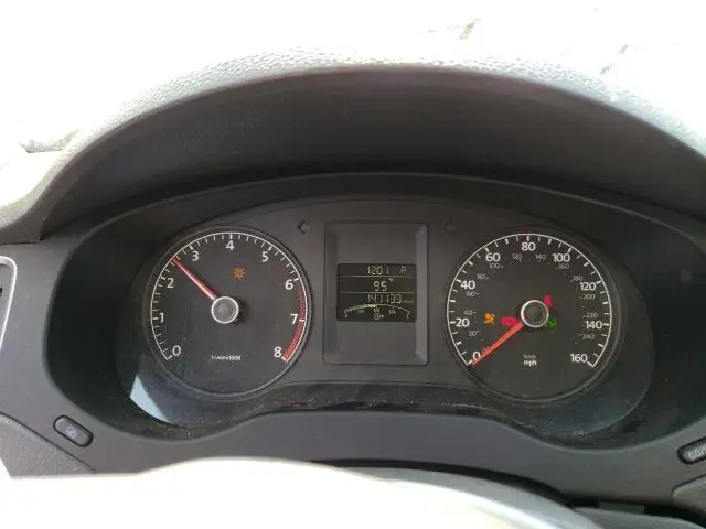2011 VOLKSWAGEN JETTA SEL  