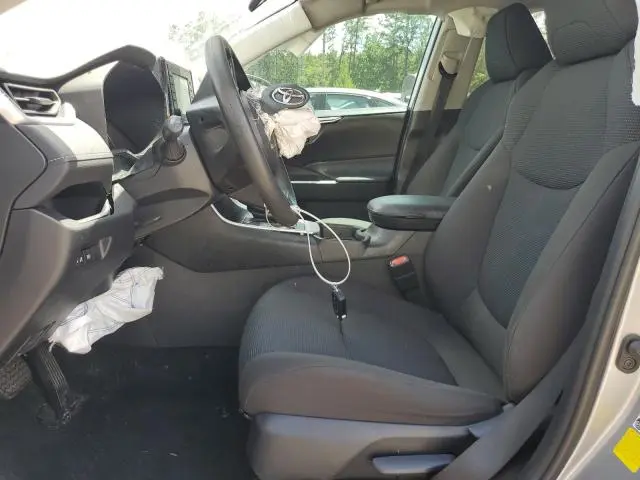 2021 TOYOTA RAV4 LE  
