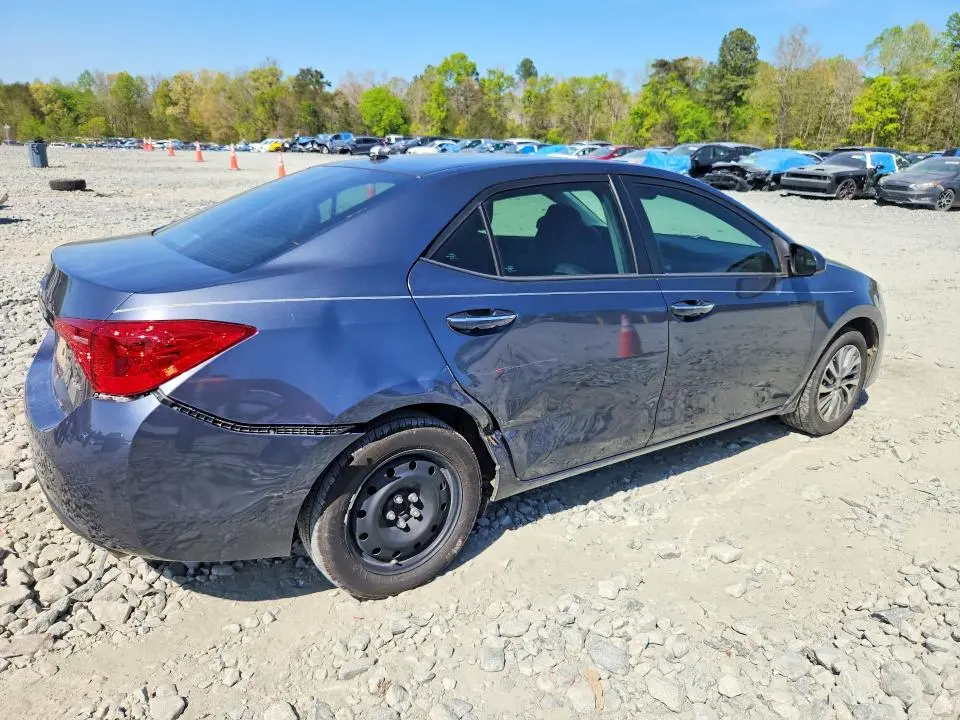 2018 TOYOTA COROLLA XLE  