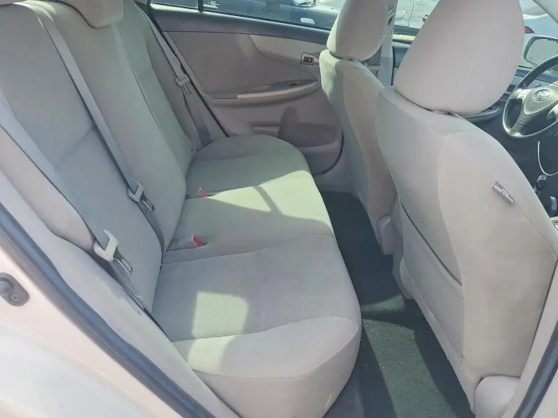 2013 TOYOTA COROLLA LE  