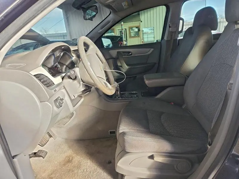 2016 CHEVROLET TRAVERSE LS  