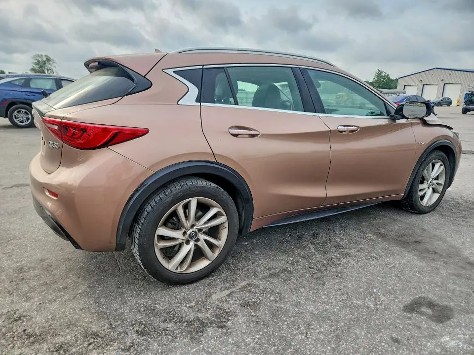2019 INFINITI QX30   