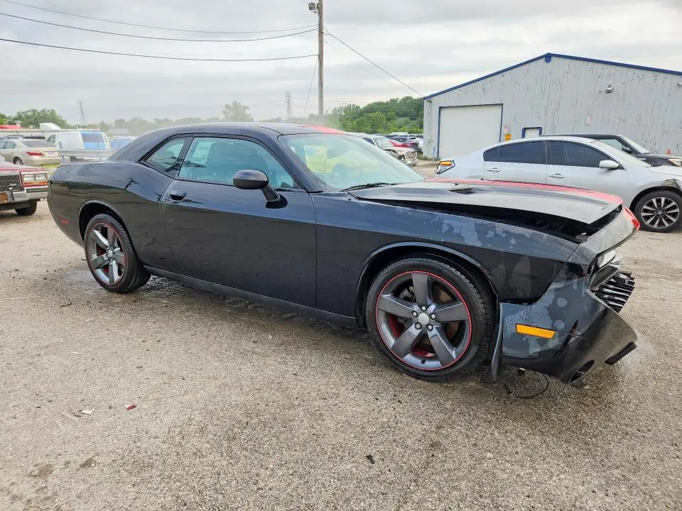 2014 DODGE CHALLENGER SXT  