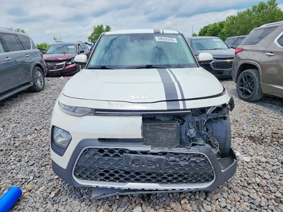 2022 KIA SOUL LX  