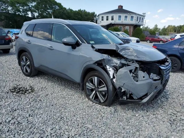 2024 NISSAN ROGUE SL  