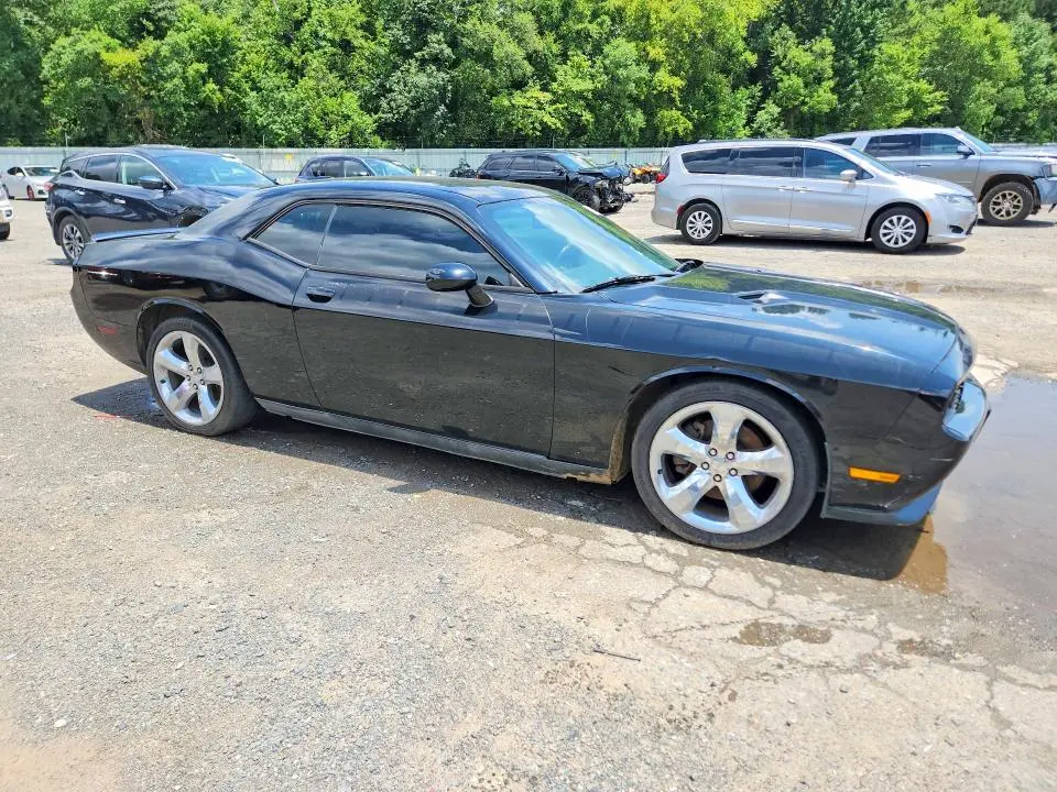 2012 DODGE CHALLENGER SXT  