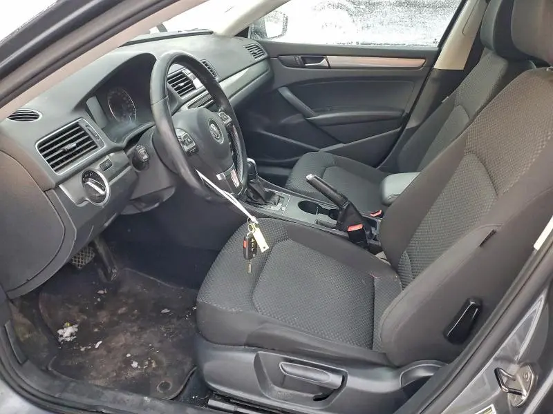 2014 VOLKSWAGEN PASSAT S  