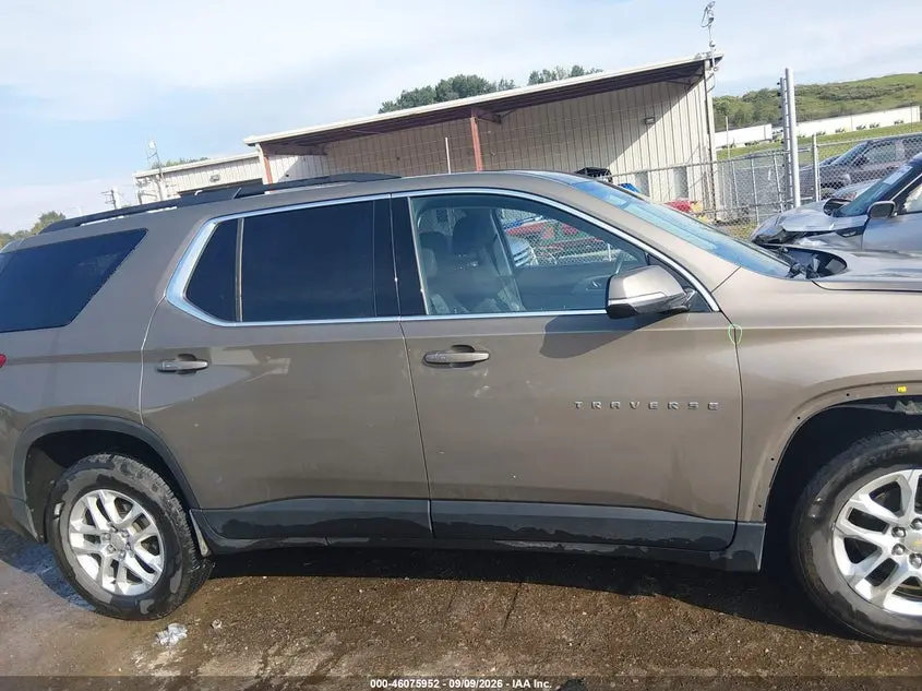 2020 CHEVROLET TRAVERSE AWD LT CLOTH