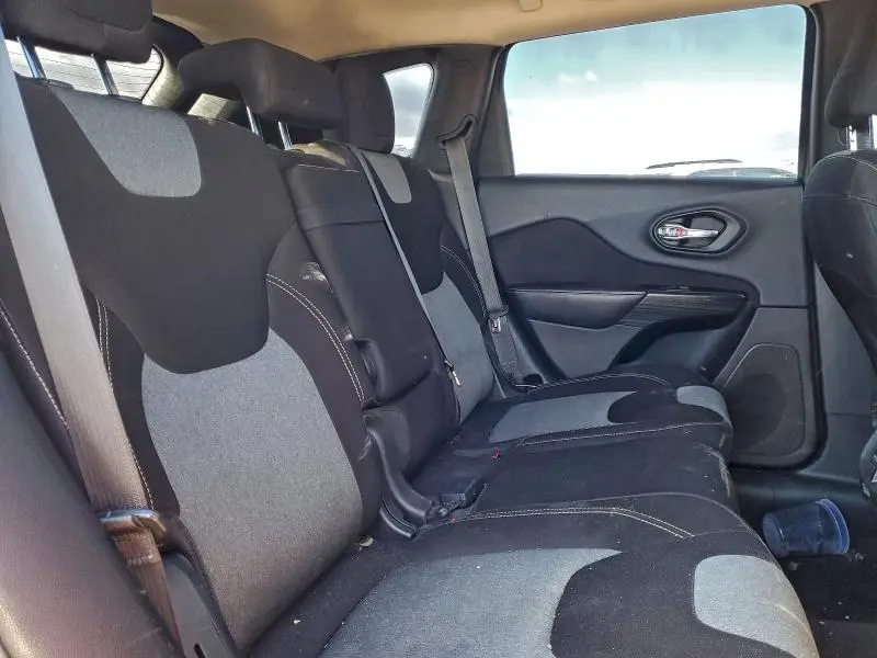 2014 JEEP CHEROKEE SPORT  