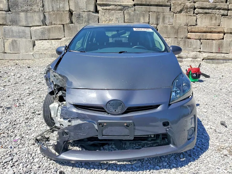 2010 TOYOTA PRIUS III  