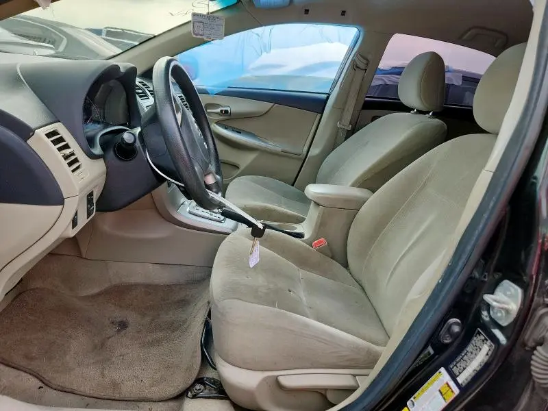 2013 TOYOTA COROLLA BASE  
