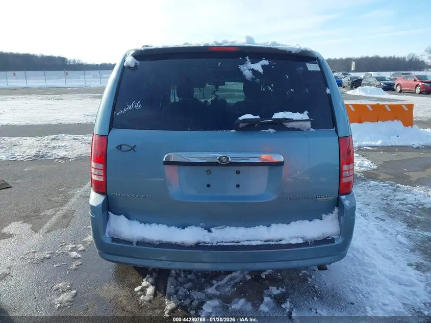 2010 CHRYSLER TOWN & COUNTRY TOURING