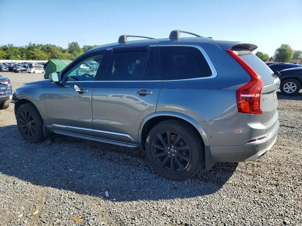 2016 VOLVO XC90 T6  