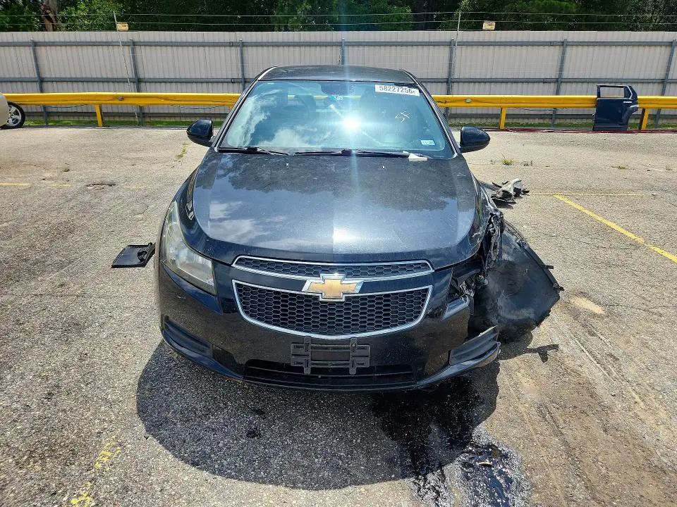 2013 CHEVROLET CRUZE LT  