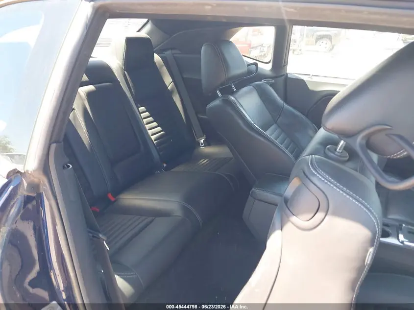 2013 DODGE CHALLENGER SXT PLUS
