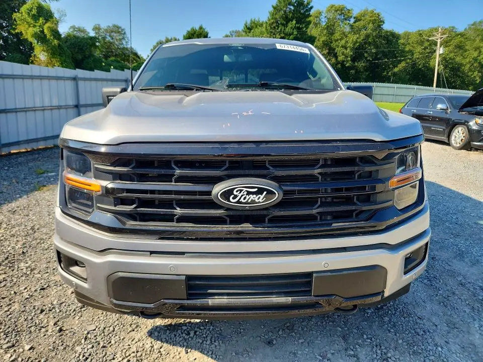 2024 FORD F150 XLT  