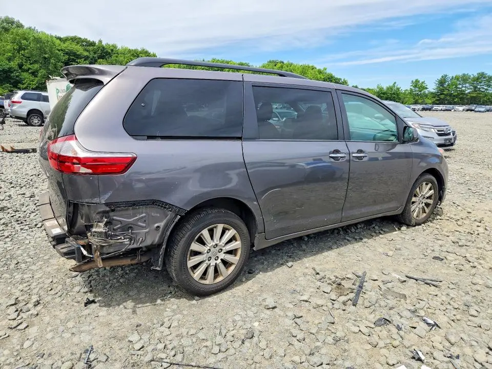 2015 TOYOTA SIENNA XLE 7-PASSENGER  