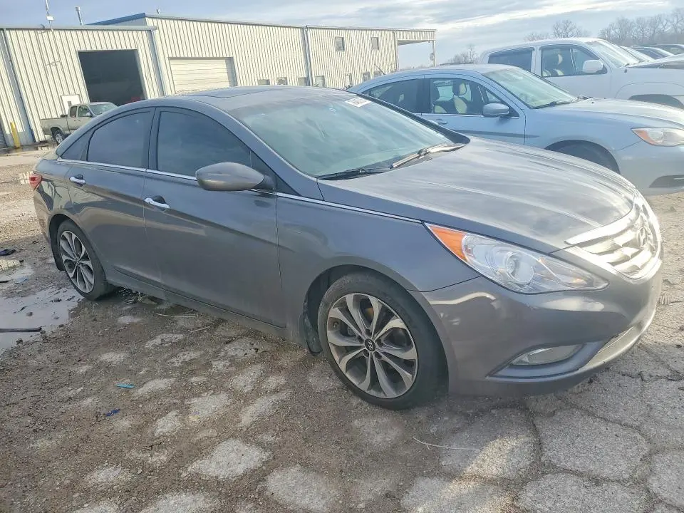 2013 HYUNDAI SONATA SE  