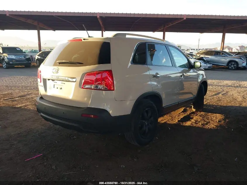 2011 KIA SORENTO LX