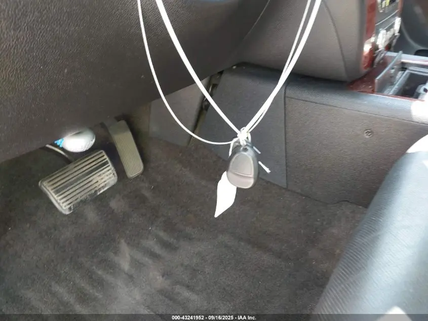 2013 CHEVROLET AVALANCHE LTZ