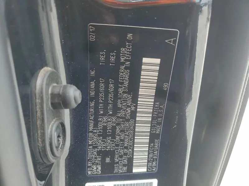 2017 TOYOTA SIENNA LE  