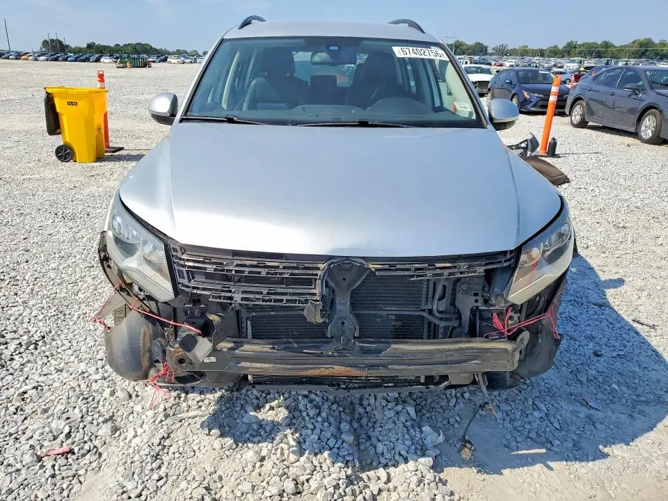 2016 VOLKSWAGEN TIGUAN S  