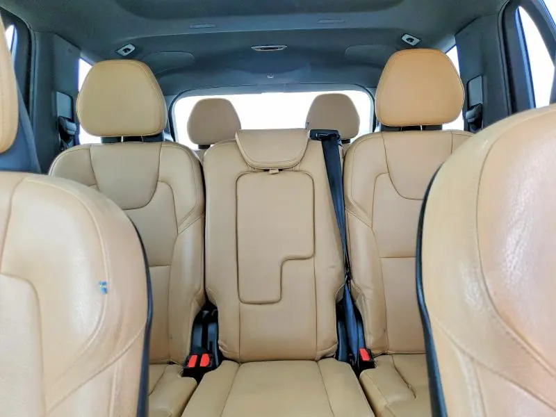 2019 VOLVO XC90 T6 MOMENTUM  