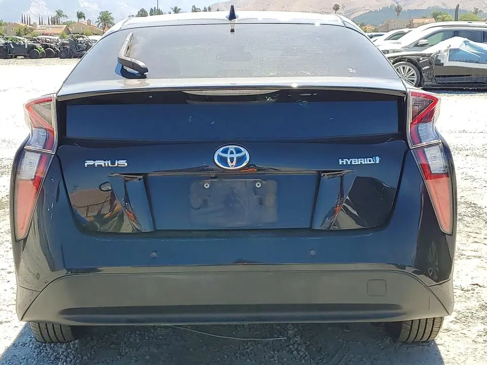 2018 TOYOTA PRIUS THREE  