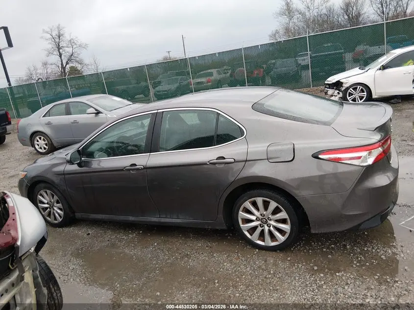 2018 TOYOTA CAMRY LE