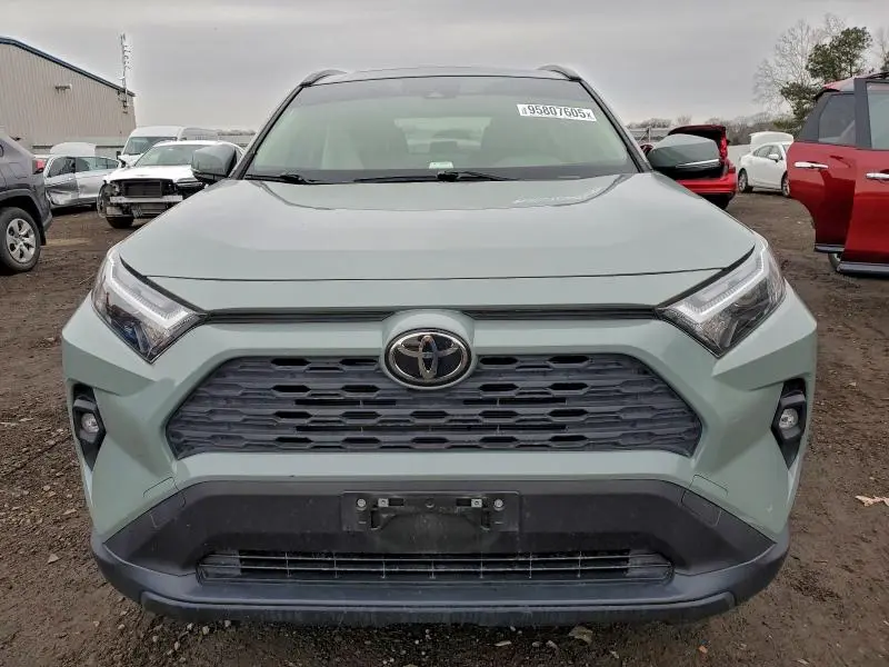 2022 TOYOTA RAV4 XLE PREMIUM  