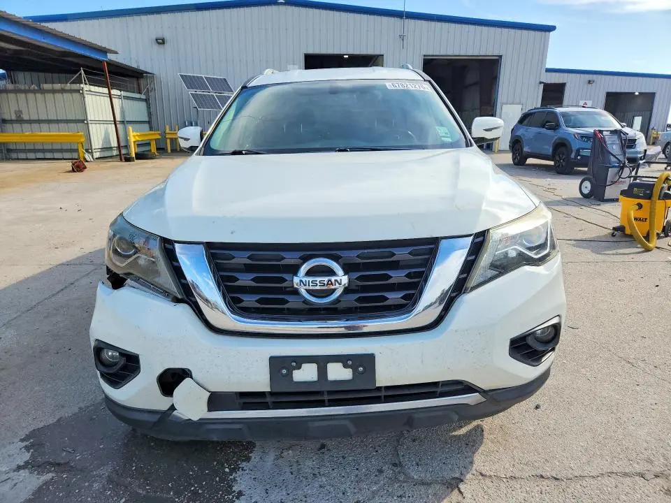 2019 NISSAN PATHFINDER SV  