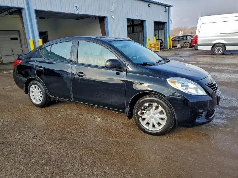 2014 NISSAN VERSA S  