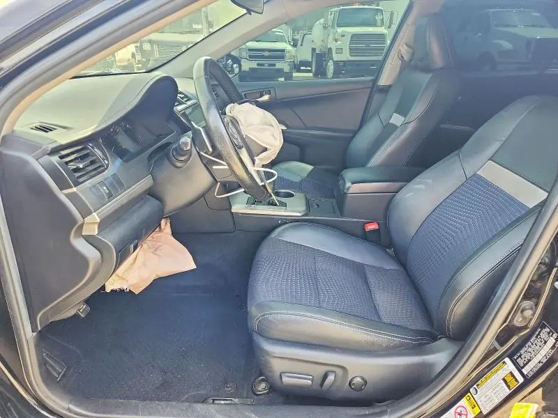 2012 TOYOTA CAMRY SE  