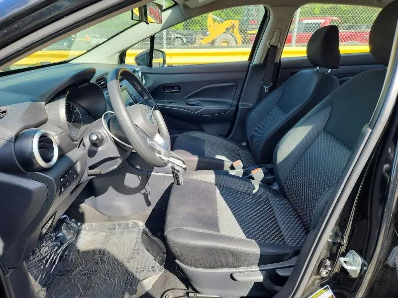 2020 NISSAN VERSA S  