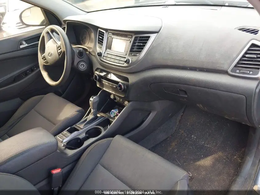 2018 HYUNDAI TUCSON SE