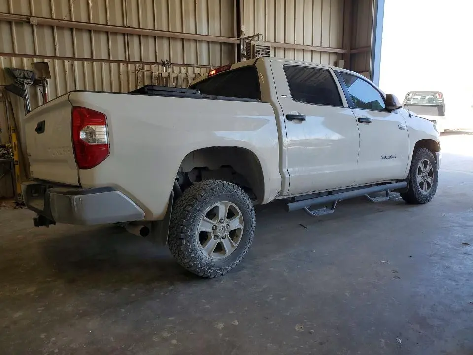 2018 TOYOTA TUNDRA SR5  