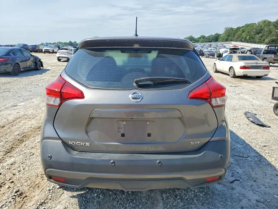 2020 NISSAN KICKS SR  