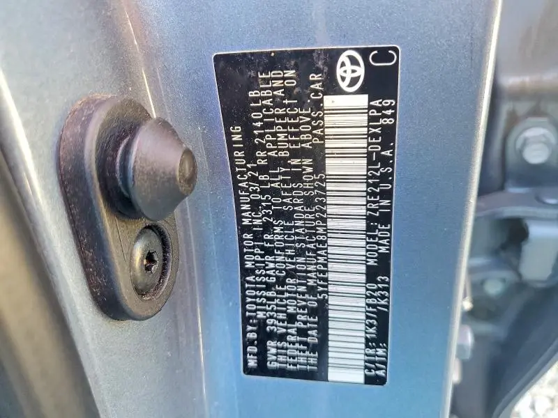 2021 TOYOTA COROLLA LE  